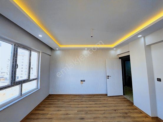 Tuzlugölde Site İçinde Aydınlık Lüks 3+1 Satılık Daire