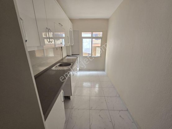 Bozyaka Ssk Yakını 3+1 Bakımlı Kiralık Daire