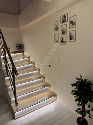 Karabağlar Merkezde Masrafsız 4+1 Geniş Dubleks Daire Turyap'tan