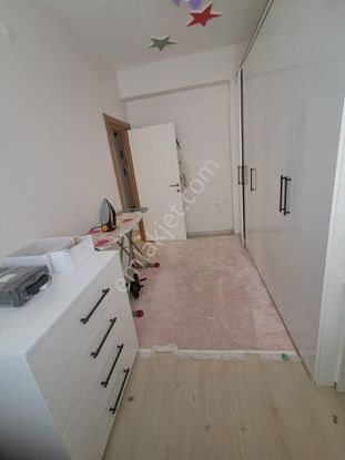 Bağcılar Gök Kuşağı Villaları Arkası 3+1 Satılık Daire