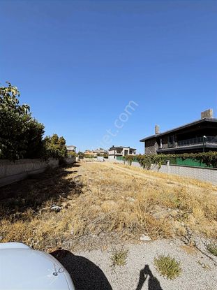 Meram Karahüyük'te Satılık 692m² İmarlı Müstakil Tapulu Arsa