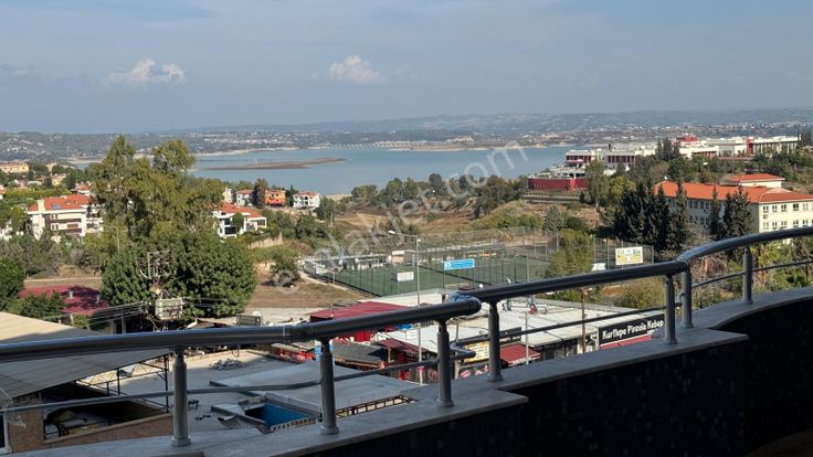 4+1göl Manzaralı Bulv Üzeri Kurttepe S.demirel Bulv 2banyo 210m2 Kap.mutfak Dgaz 11-15yaş Hasarsız