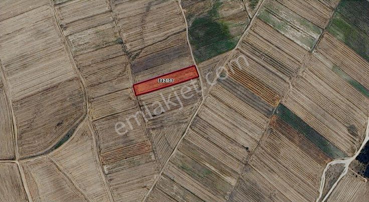 Turyaptan Velimeşe Hacışeremet Mevkii 5.235 M2 Satılık Tarla