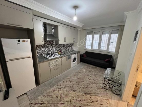 Üniversite Bölgedinde Kiralık Eşyalı 1+1 Daire