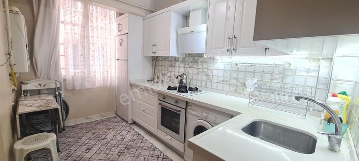 İnegöl Merkezde Satılık 2+1 Ara Kat Daire