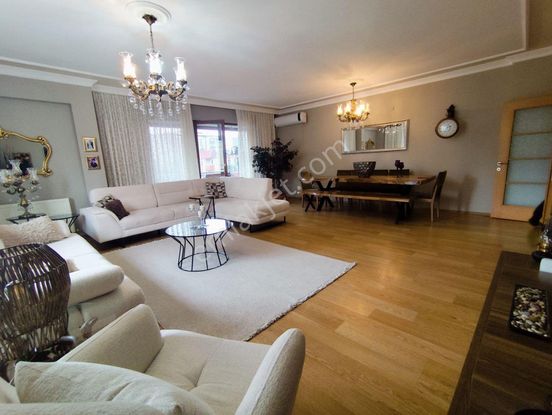 Uğurmumcu Mah. 2 Banyolu 3+1 Kapalı Otoparklı - Arakat