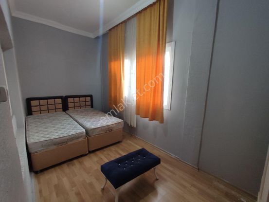 Beyaz Evler Mahallesi Eşyalı Daire Geniş Oturumlu