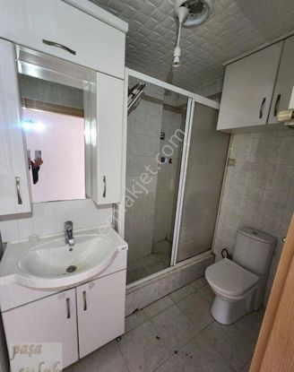 Abidinpaşa'da 3+1-1.kat-salon Bağımsız