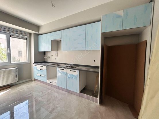 Mertcan Dan Kartal Metroya Yürüme 2+1 Lüks Satılık Daire