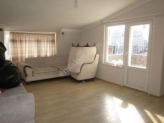 Mertcan Dan Gümüşpınar Mah Teraslı 3+1 İskanlı Fırsat Satılık Daire