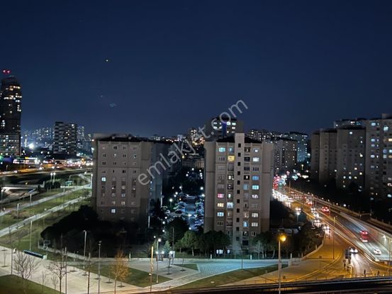 Küçükçekmece Halkalı Atakent Mah.menekşede 2+1 Satılık Daire