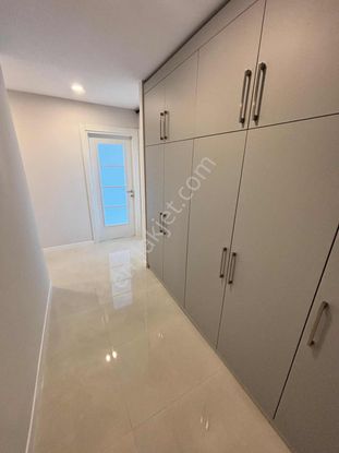 Miryadan Havuzlu Site İçi K.otaparklı Havuzlu 3+1 Daire