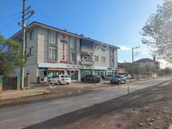 Turyaptan Söğütlüde Merkezi Konumda Satılık 2+1 Geniş Daire