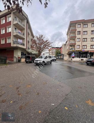 Atatürk Mah Merkez De Geniş Ferah 3+1 Asansörlü Ara Kat Daire