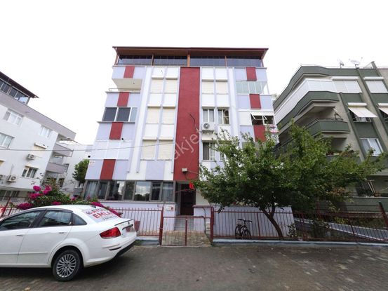 Akçay'da Tek Yetkili Aygülden Denize Çok Yakın Ara Kat Ön Cephe Eşyalı Ayrı Mutfak 2+1 Satılık Daire