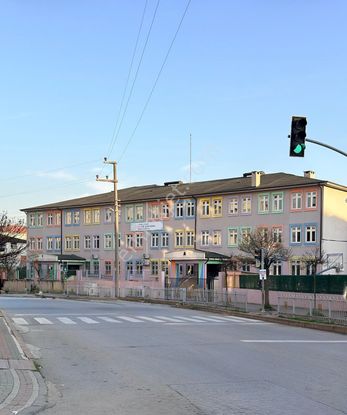 Gebze Güzeller Mah.müstakil Tadında 3+1 Giriş Kat Bahçeli Daire