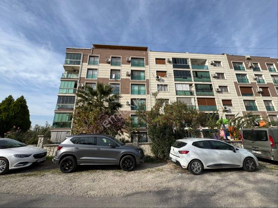 Kuşlubahçe Girişi Cadde Üstü Çift Cephe Satılık 6+1 Dubleks Dairemiz