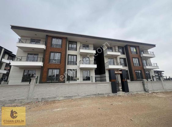 Yetişen Alır Yüksek Giriş 3+1 Kızartma Balkonlu Lüks