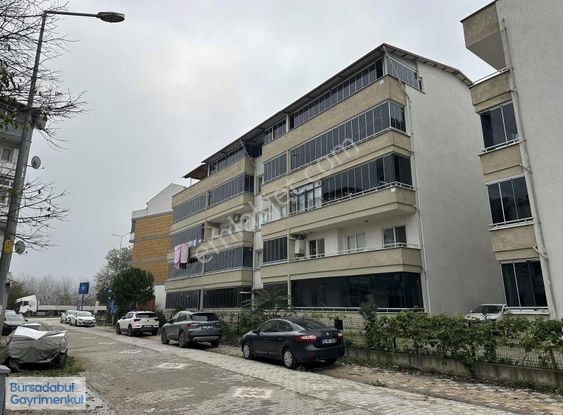 Bursadabul'dan Hamidiye Mah. Site İçi Arakat Geniş 3+1