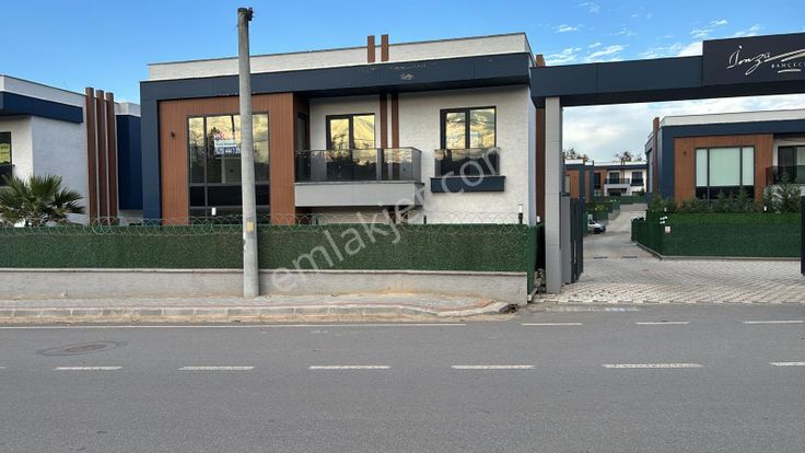Başiskele Damlar'da Site İçi Lüks Villa
