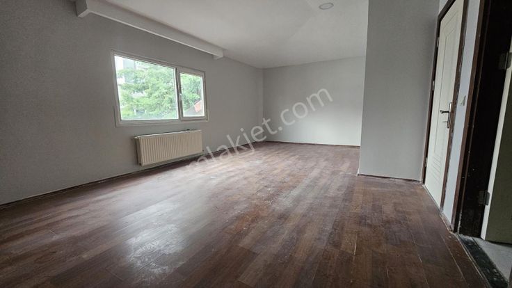 Florya'da Fırsat Satılık 3+1 130 M² Daire