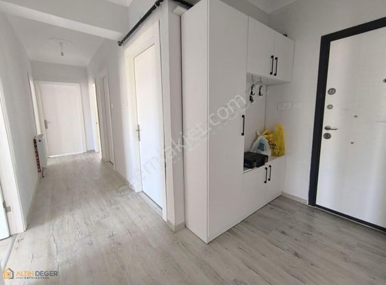 İstiklal Mahallesi Acil Satılık 3+1 Daire