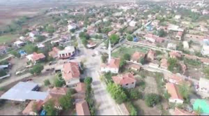 Edirne Keşan Beğendik Köyü Köy Dibinde Satılık Yolu Olan Hisseli Parsel