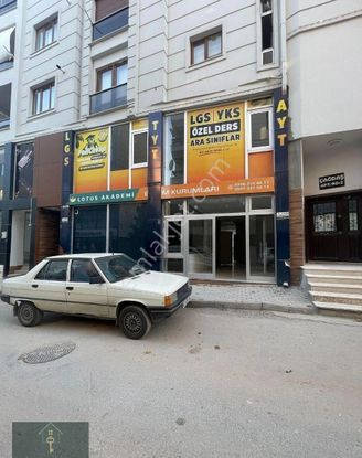 Yeşil Gayrimenkul'den Merkezde Fırsat Satılık 3 Katlı Dükkan