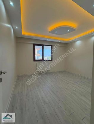 Muradiye'de 2+1 Geniş Balkonlu,lüks Daire