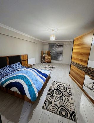 90m2 1+1kiralık Daire Çırpan Mahallesi Cadde Üstü