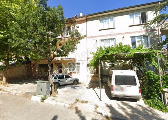 Meram Muhacir Pazarı Yanı Pirebi'de Satılık Dükkan