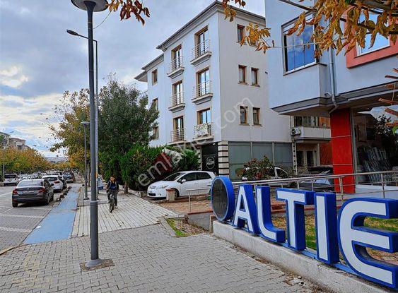 Century21 Bal Asuva Üzeri Ferah Çift Balkonlu 3+1