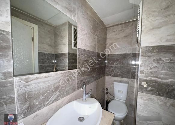 Çığlı Efesus Outlet Yakını Eşyalı 1+1 Satılık Daıre