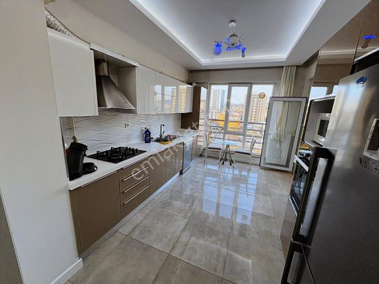 Ayalp ' Den Mücahitlerde Satılık 3+1 Daire!!