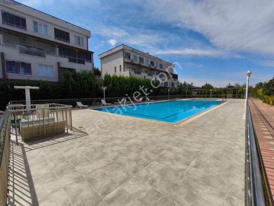 Kısacık'dan Satılık 2+1 Havuzlu Site İçinde Eşyalı Dublex Villa