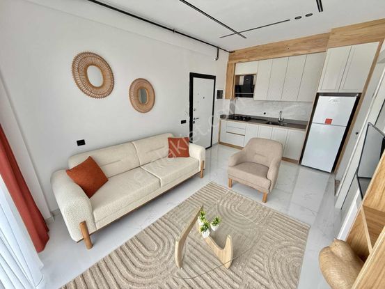 Kınıklı'da Park Cepheli Sıfır 1+1 Apartlar