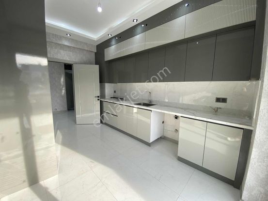 Şemikler'de Ebv. Banyolu Lüks Sıfır 2+1 Daireler