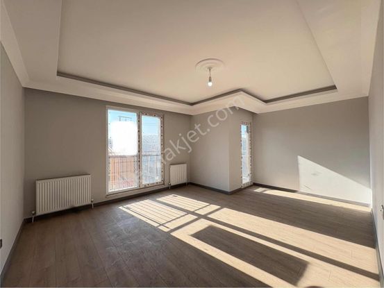 Net'den Kapalı Otoparklı Asansörlü Ultra Lüx 4+1 Çatı Dublex