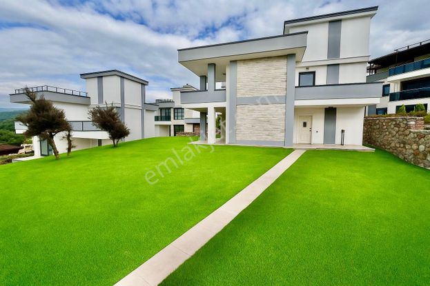 Yüksel'den Edremit'te Satılık Tam Bağımsız Ultra Lux 4+1 Müstakil Villa