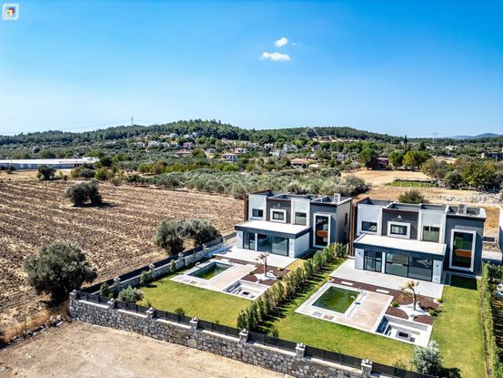 Turyap Urla İskele | Kuşçularda Akıllı, Havuzlu Müstakil Villa