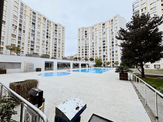 Bahçeşehir Regnum Elitkent Sitesinde Kiralık 2+1 Daire