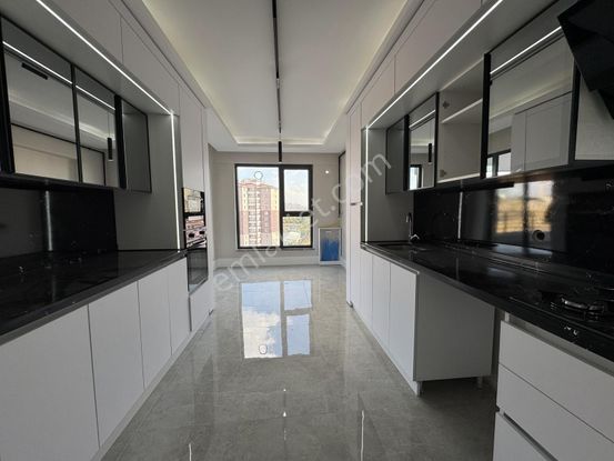 ▃çiftçioğullarından▃ Merkezde K.garajlı Ultralüx 4+1 Daire