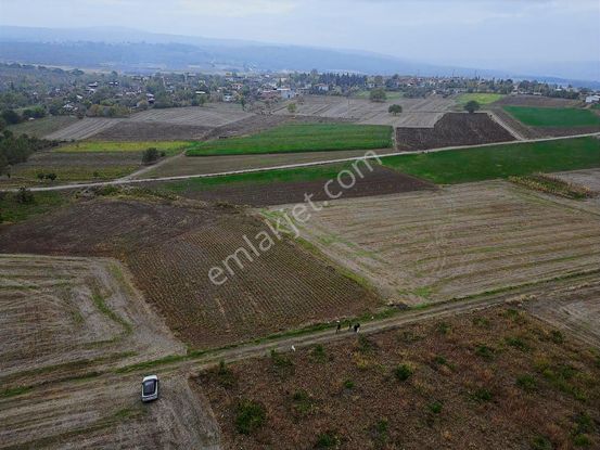 Yenişehir Karaamcada Yol Cepheli 2.821 M² Düz Arazi