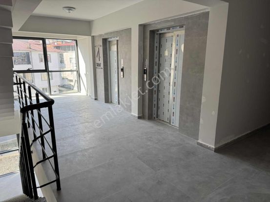 Vızyon'dan Manzaralı 2 Adet Geniş Daire