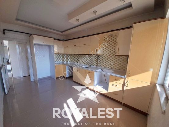 Royalest'ten Merkezi Konum Sağlık Ocağı Yanında Taşınmaya Hazır