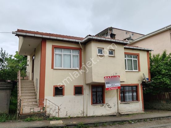 Arık Gayrimenkul'den Piyaleşa'da ''494m² İçerisinde'' Müstakil