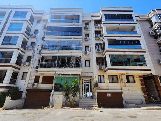 Fikri Altay Mahallesi'nde Satılık 1+1 Geniş Daire