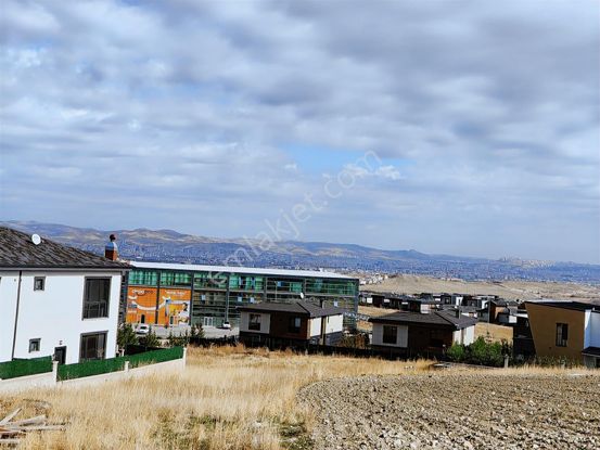 Bağlıca'da İmarlı 940 M2 Tek Tapu, 2 Villalık Arsa