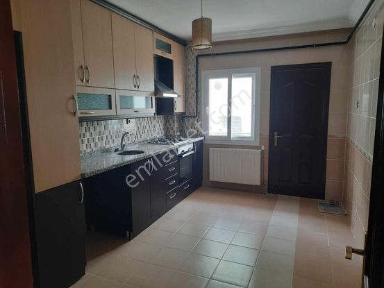 Çınar Emlak'tan Cumhuriyet Mh. Kiralık 3+1 Daire 160 Mt Full