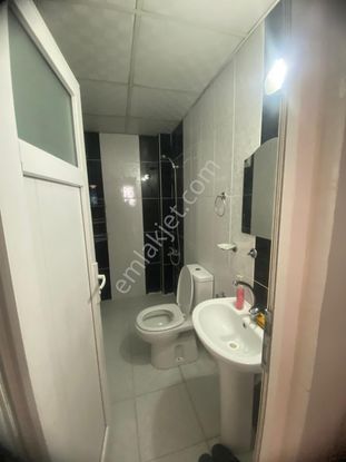 Kiralık 2+1 Daire 3.kat Karamanlı Mah.18.000 Tl.